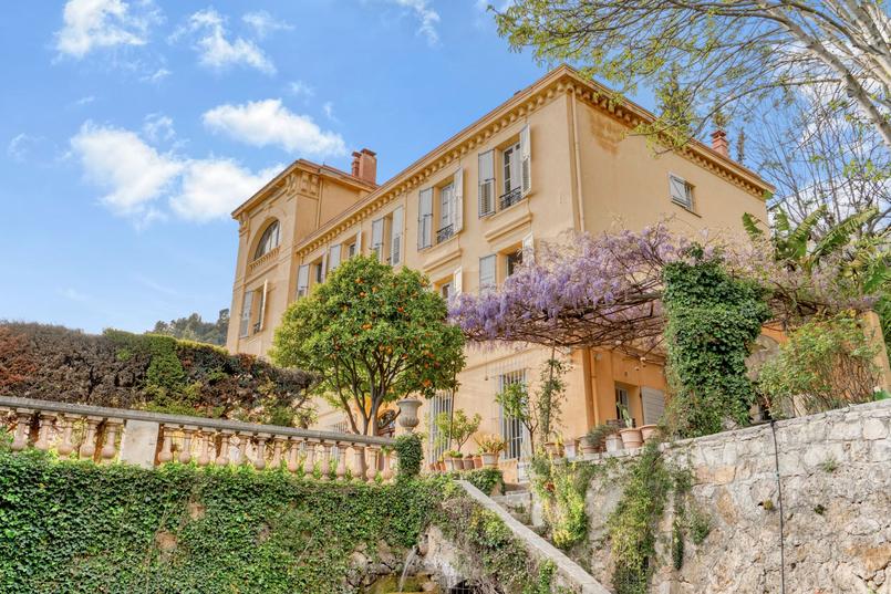 The country house where the Fragonard perfumers lived is for sale